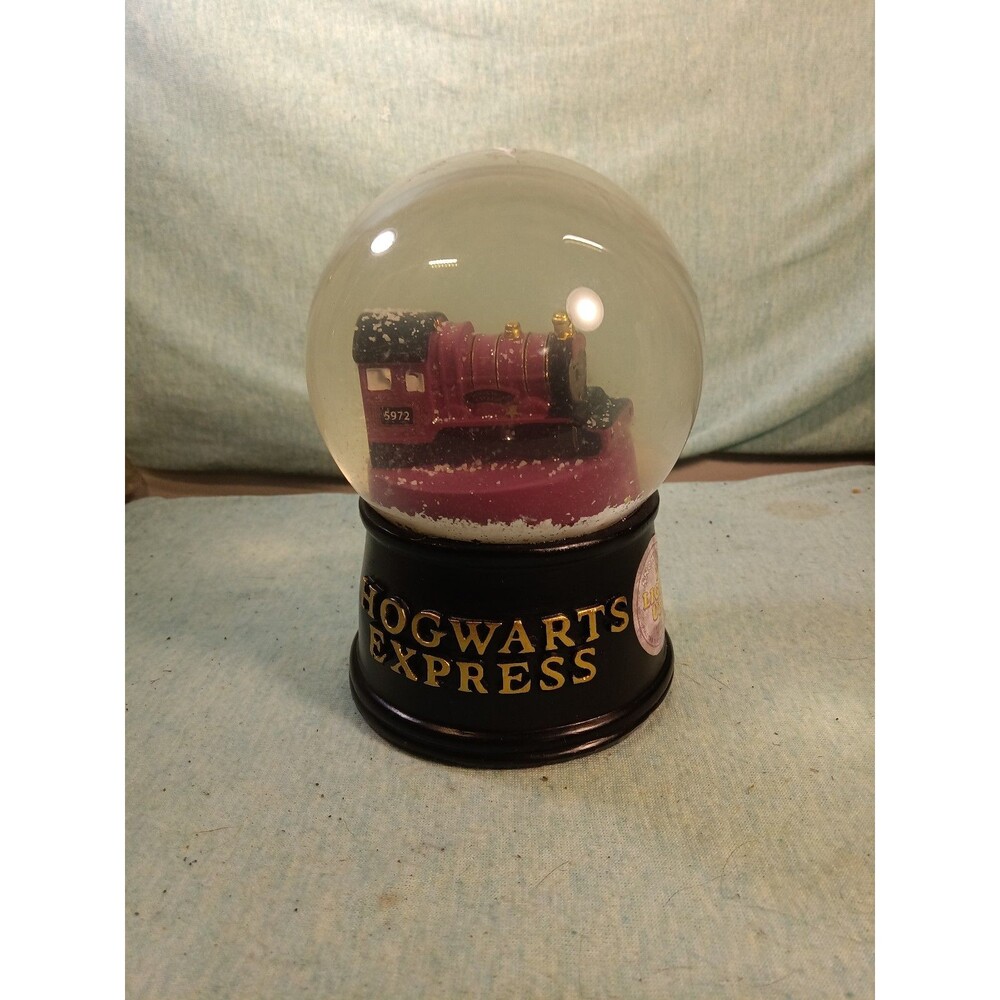 Harry Potter Hogwarts Express Snow Globe Lights Up